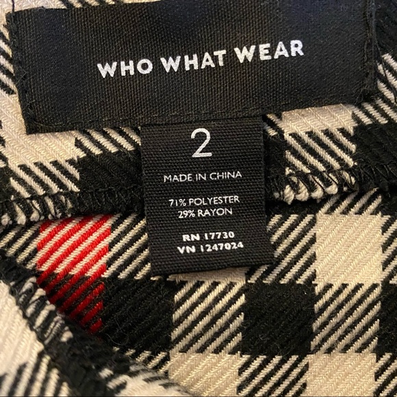 Wrap plaid button skirt, excellent condition - Picture 3 of 5